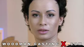 Stacy Bloom’s big bounce in Woodman Casting with double anal penetration