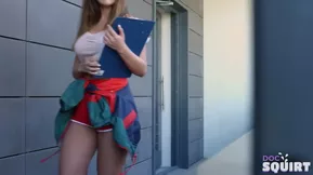 A European delivery girl gets an incredible climax.