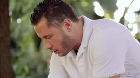 Enjoying some hot sex in the backyard