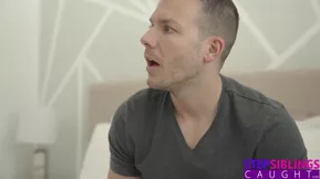 Optical illusion with step sister’s bare tits made me very horny and I am on here to meet another guy.